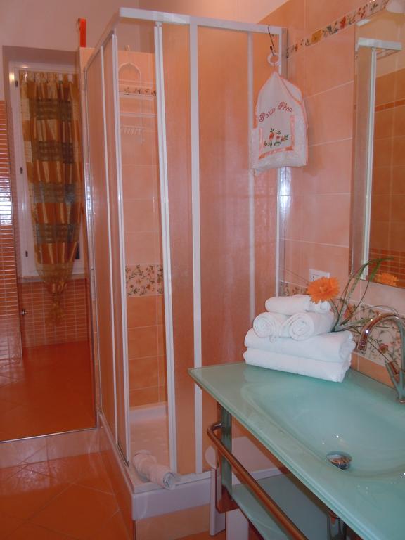 Nataly'S House Bed&Breakfast La Massimina-Casal Lumbroso Quarto foto