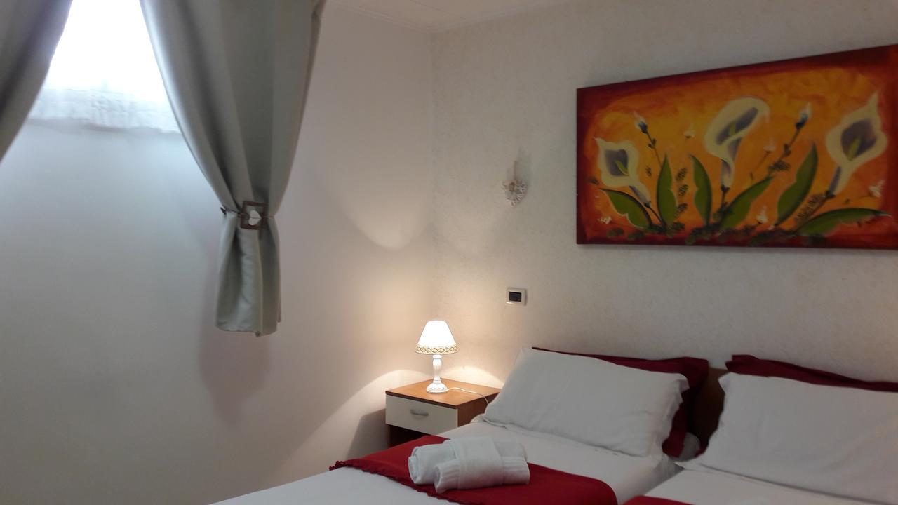 Nataly'S House Bed&Breakfast La Massimina-Casal Lumbroso Exterior foto